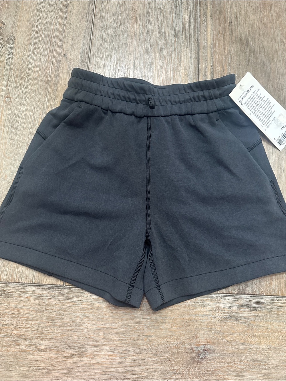 Lululemon Women’s Black Softstreme HR Short 4” | Size 0